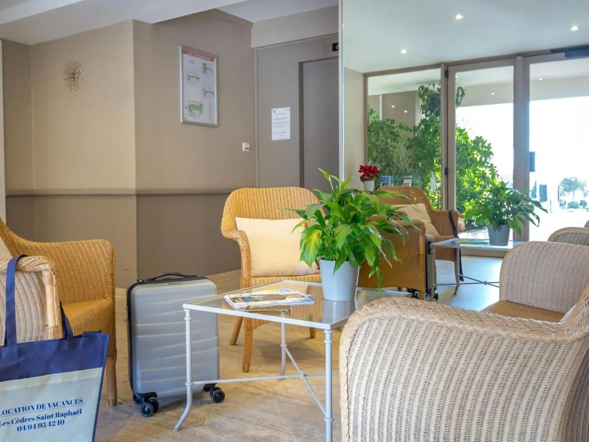 Studio Climat. Avec Balcon Proche Plage Et Commerces, Wi-Fi Gratuit - Fr-1-466A-27 Saint-Raphael  0*, Saint-Raphael (Var)